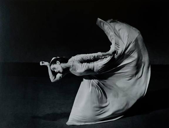 BARBARA MORGAN (American, 1900-1992) Letter to the World, New York 1940 (The Kick, Martha Graham) Gelatin silver print, 25,7x33,7cm Signed, titled, dated recto and verso on mount, Artist stamp verso / Courtesy Johannes Faber 