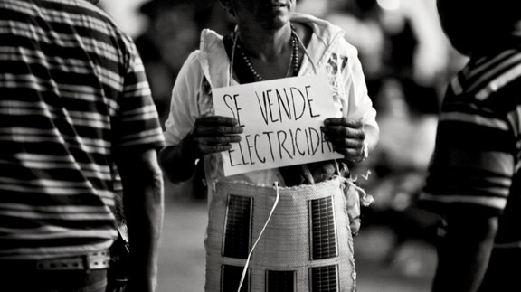 Electricity for sale, Photo: © Amor Muñoz