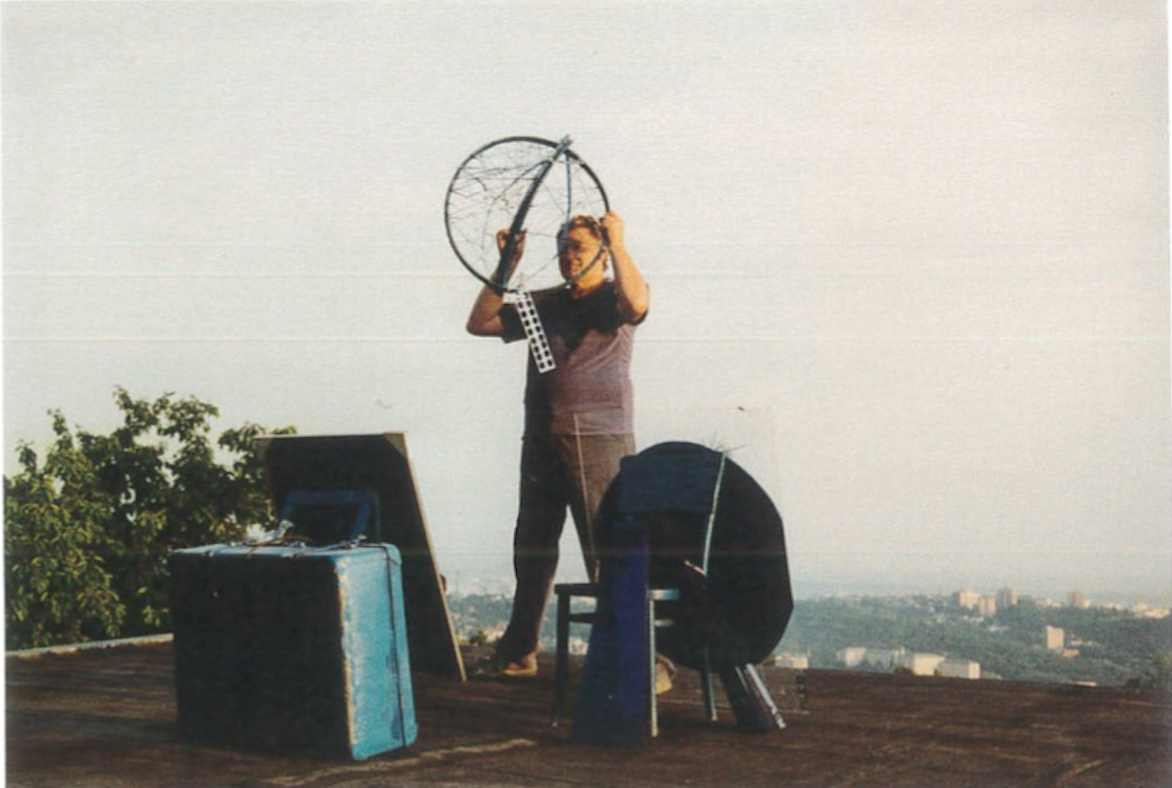 Stano Filko on the roof of his studio in Snezienková Bratislava, 1996, Archiv SF